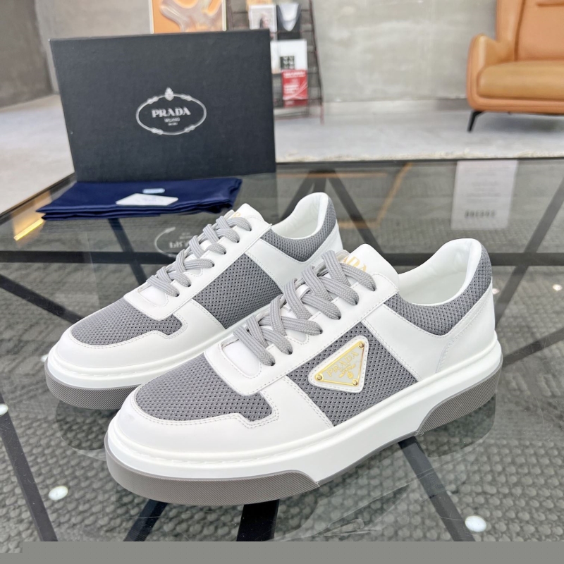 Pra*a casual shoes